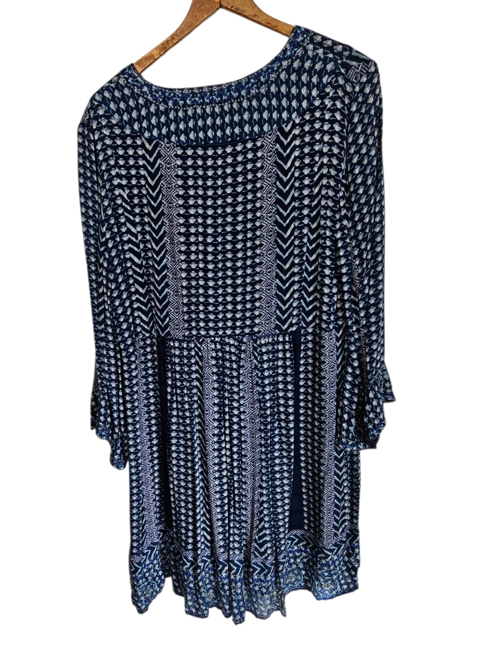 Anthropologie Akemi + Kim Blue Printed V-Neck Long Sleeve Batik Dress, Large - Picture 8 of 11